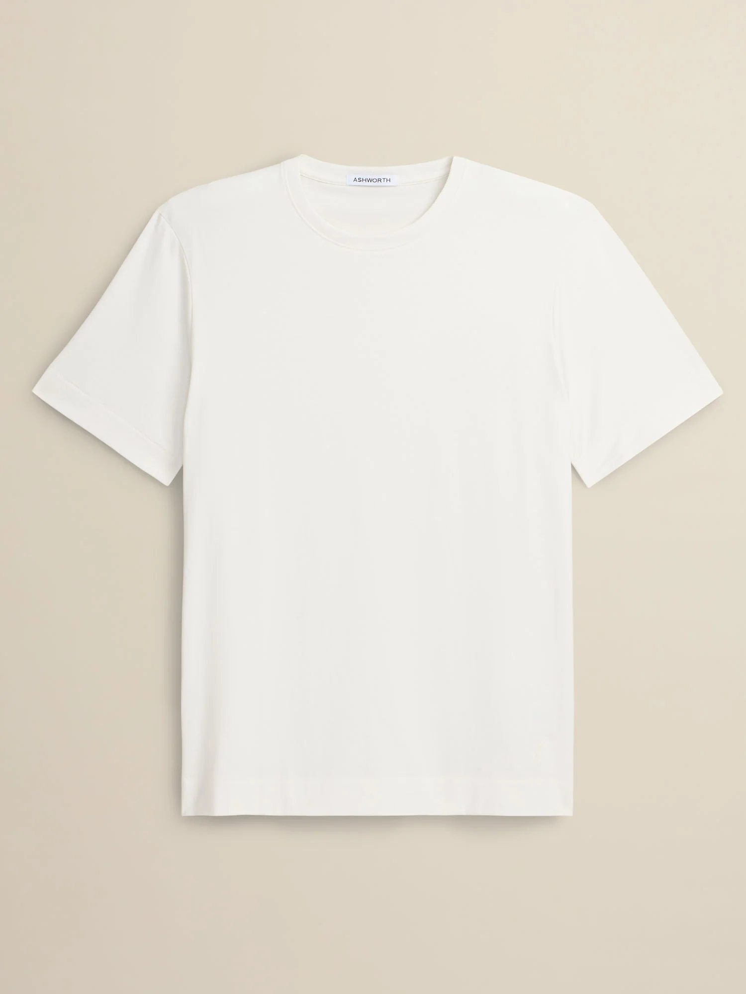 Dylan Tee